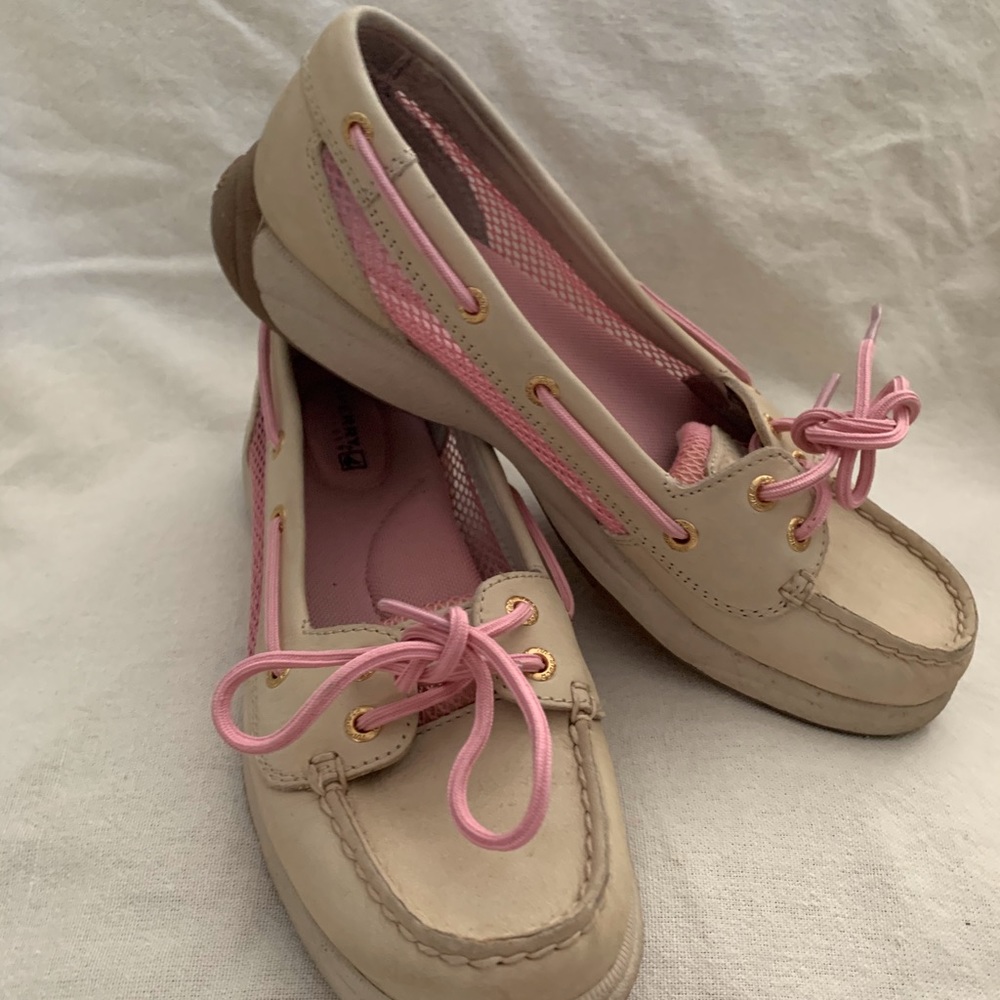 Sperry’s - Picture 2 of 2